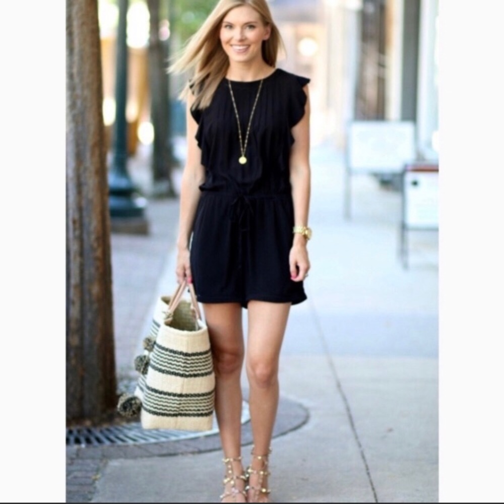 Ann Taylor Romper with Ruffled Sleeves
